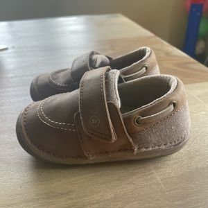 NWOT Stride Rite Brown Soft Motion Wally Velcro Sneaker- Size toddler 5.5